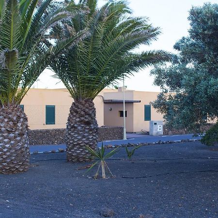 Gbh Volcanic Beach La Oliva Exterior photo
