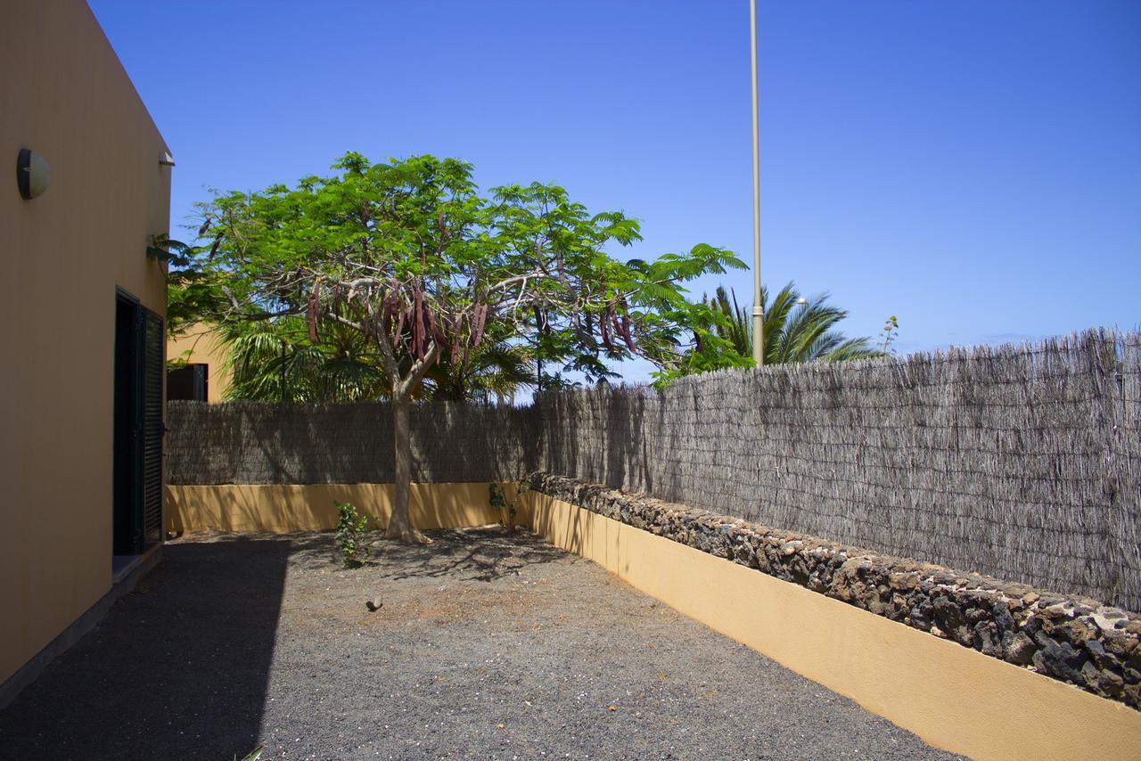 Gbh Volcanic Beach La Oliva Exterior photo